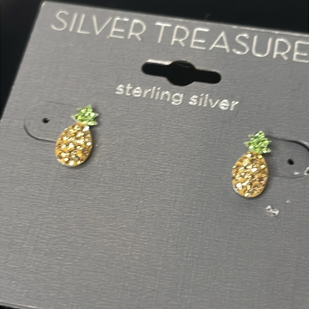 NWT Silver Treasures Sterling Silver Multicolor Crystal Pineapple Stud Earrings‎